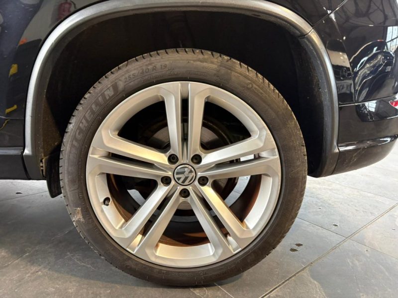 Tiguan 2.0 TDI 140ch 🚙 R-Line 4 Motion ✨ Toit pano ouvrant 🌅 Reprise 🔄 Garantie 🛡️