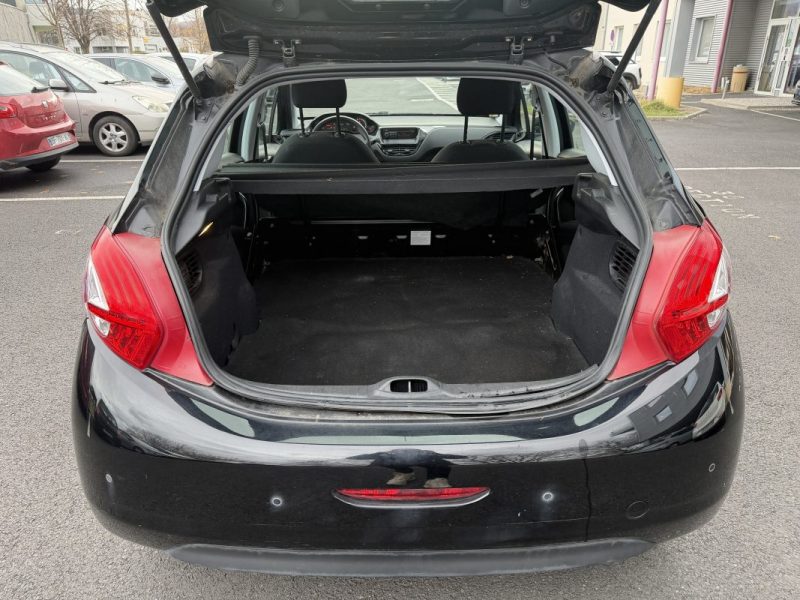 PEUGEOT 208 1.4 HDI 68 BUSINESS R 2013