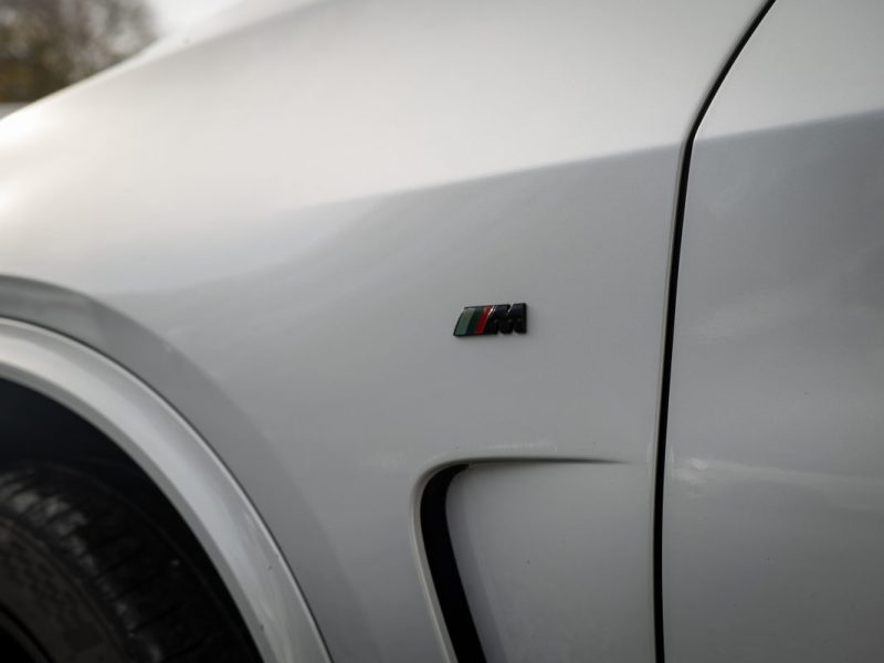 BMW X5 F15 xDRIVE40DA 313CH PACK M SPORT INDIVIDUAL - TOIT OUVRANT