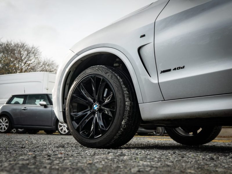 BMW X5 F15 xDRIVE40DA 313CH PACK M SPORT INDIVIDUAL - TOIT OUVRANT