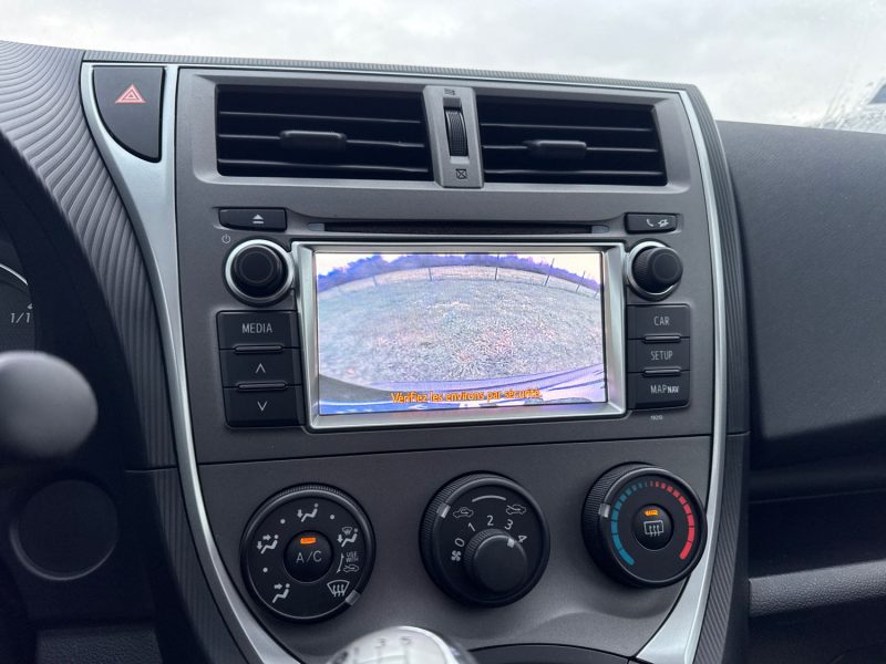 TOYOTA VERSO-S 100 VVT-I DYNAMIC 