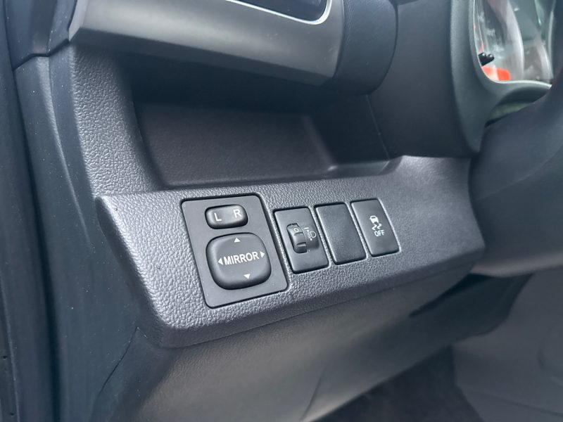 TOYOTA VERSO-S 100 VVT-I DYNAMIC 