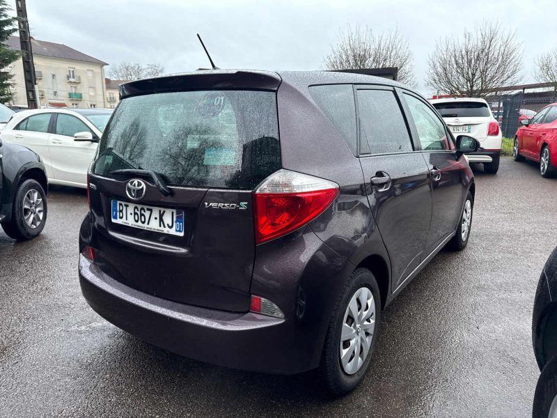TOYOTA VERSO-S 100 VVT-I DYNAMIC 