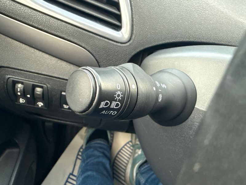 RENAULT GRAND SCENIC III 1.5 DCI 110CH LIMITED 7 PLACES