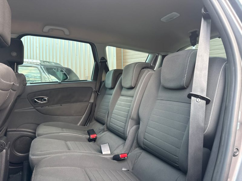 RENAULT GRAND SCENIC III 1.5 DCI 110CH LIMITED 7 PLACES