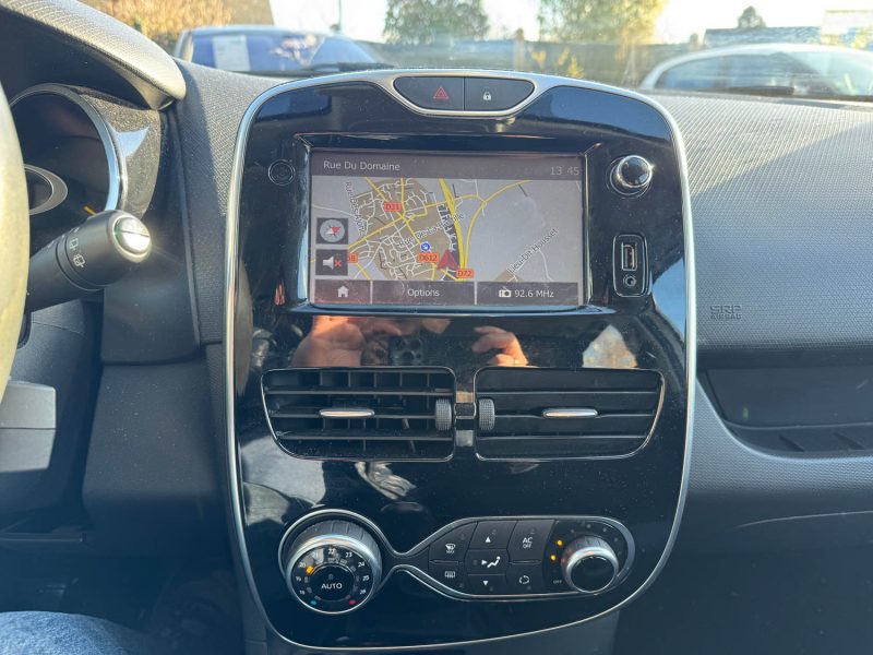 RENAULT CLIO IV 1.5 DCI 90CH ENERGY LIMITED  2015