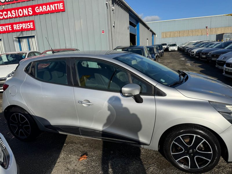 RENAULT CLIO IV 1.5 DCI 90CH ENERGY LIMITED  2015