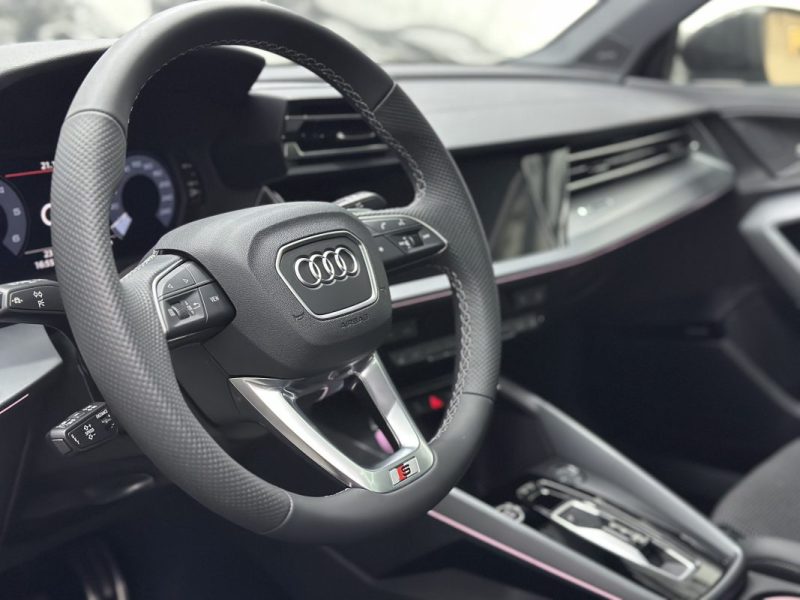 AUDI A3 SPORTBACK  Full S Line