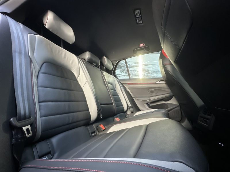 VOLKSWAGEN GOLF GTI  2024