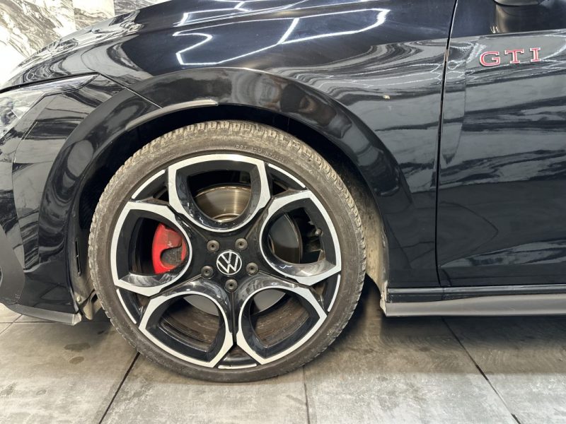 VOLKSWAGEN GOLF GTI  2024
