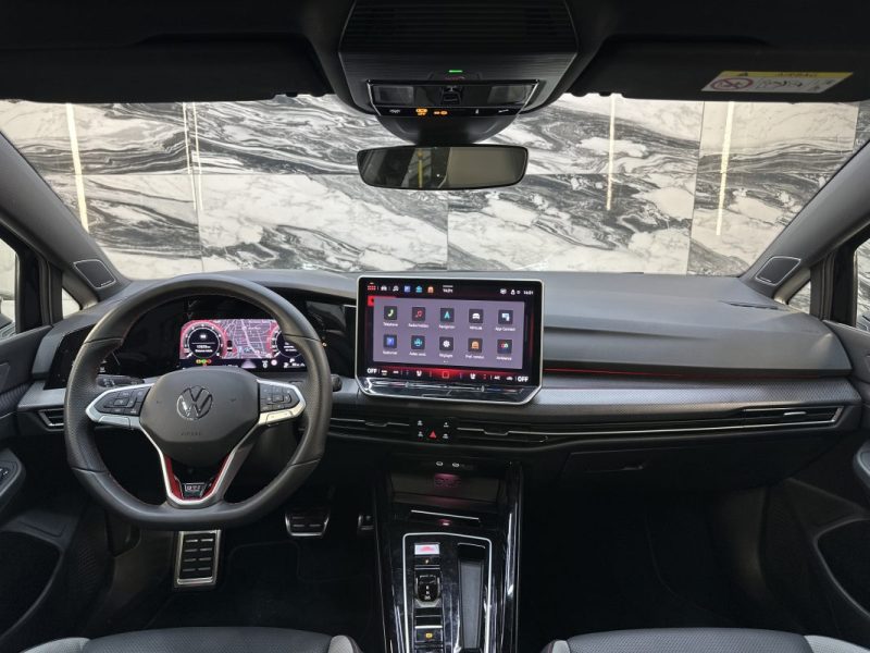 VOLKSWAGEN GOLF GTI  2024