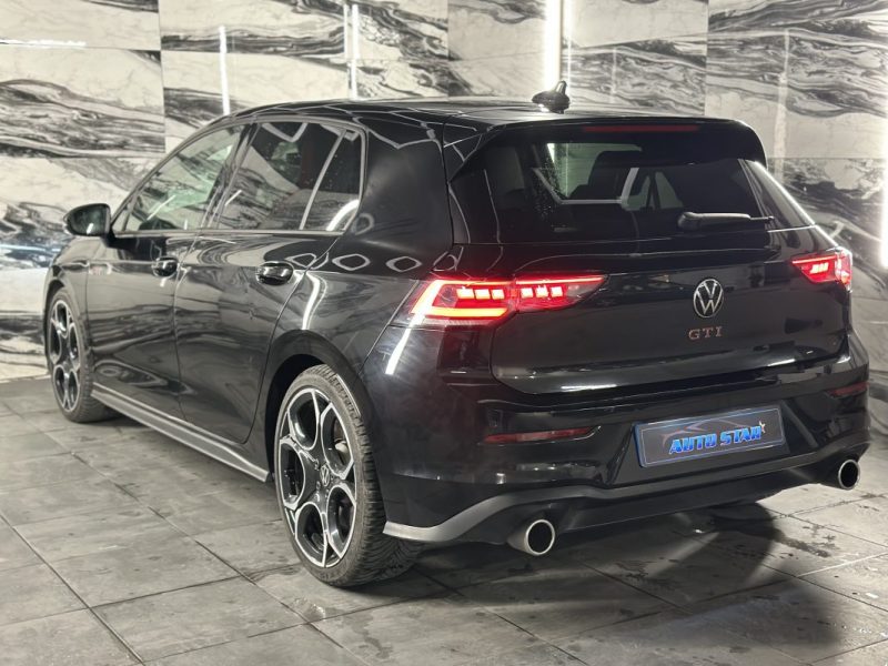 VOLKSWAGEN GOLF GTI  2024