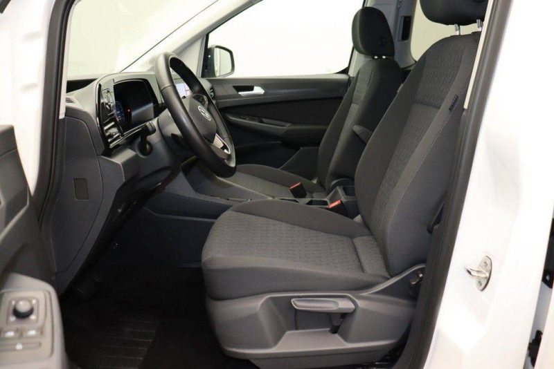 VOLKSWAGEN CADDY MAXI 2.0 TDI R1818