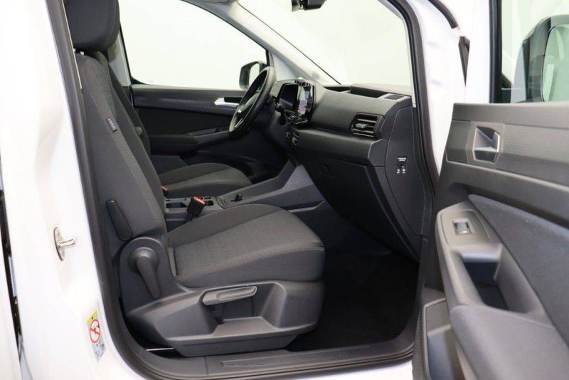 VOLKSWAGEN CADDY MAXI 2.0 TDI R1818