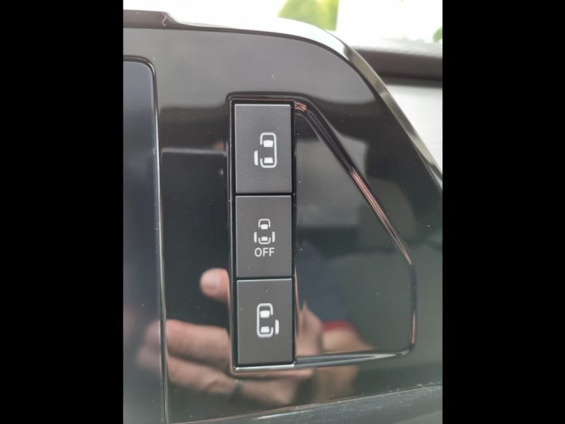 VOLKSWAGEN MULTIVAN T7 LIFE EDITION LONG R1823