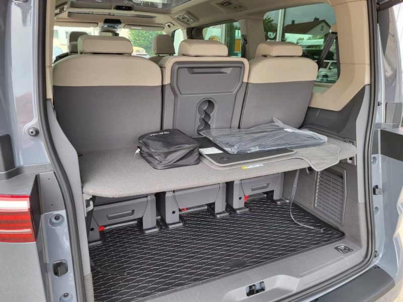 Volkswagen MULTIVAN T7 LIFE EDITION LONG R1823