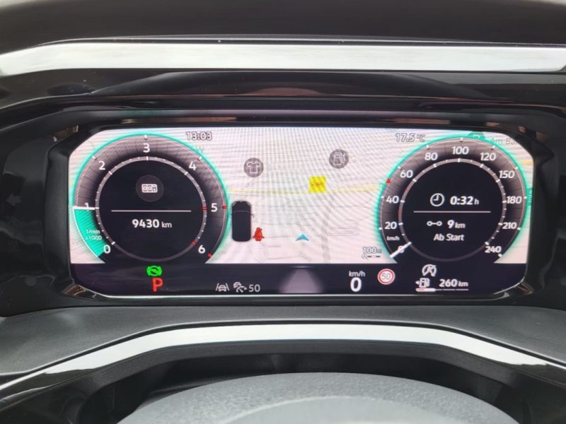 VOLKSWAGEN MULTIVAN T7 LIFE EDITION LONG R1823