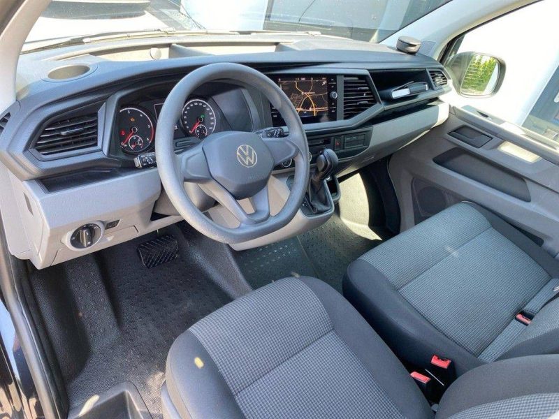 VOLKSWAGEN T6 TRANSPORTER KOMBI 2.0 TDI R1826