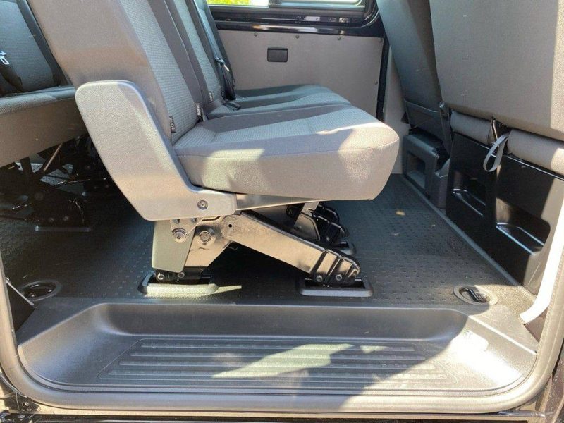 VOLKSWAGEN T6 TRANSPORTER KOMBI 2023