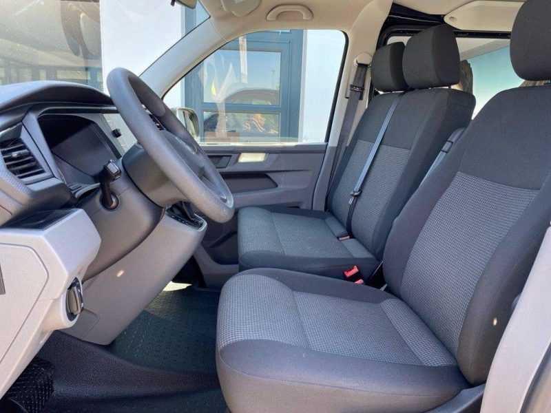 VOLKSWAGEN T6 TRANSPORTER KOMBI 2023