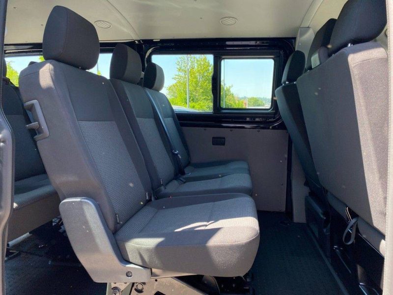 VOLKSWAGEN T6 TRANSPORTER KOMBI 2023