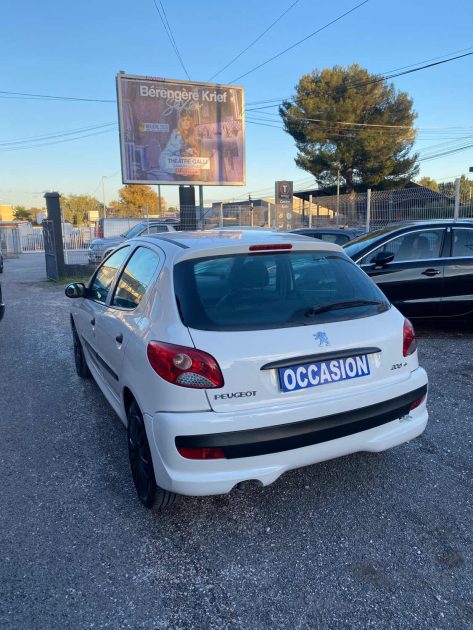 PEUGEOT 206 + PLUS 1.4 URBAN EURO5 5P garantie 6 mois 
