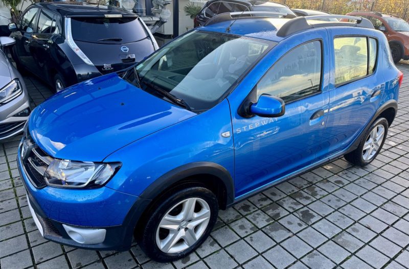 DACIA SANDERO 0.9 TCE 90CH ECO² LAURÉATE STEPWAY PRESTIGE 2013
