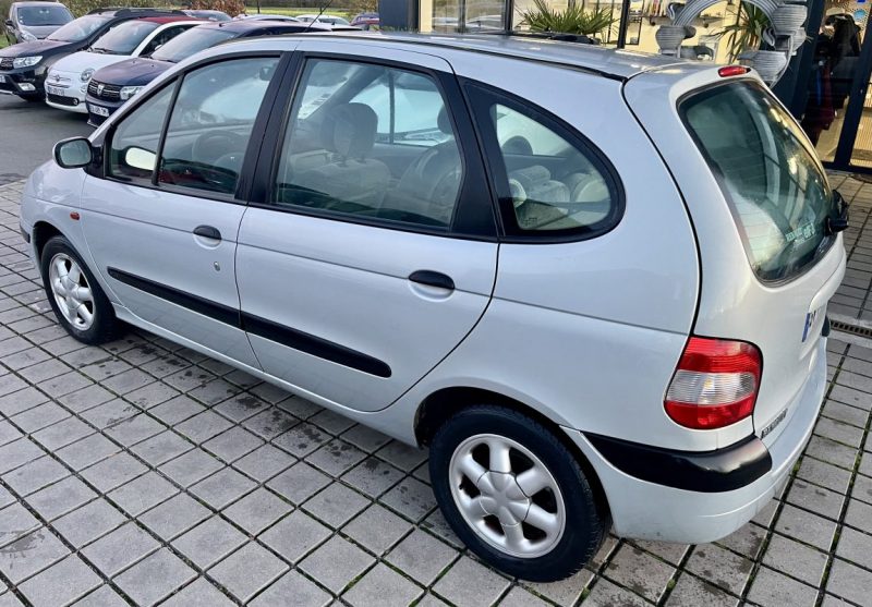 RENAULT MEGANE SCENIC MEGANE DYNAMIQUE 1.6 16V BVA PROACTIVE 2000