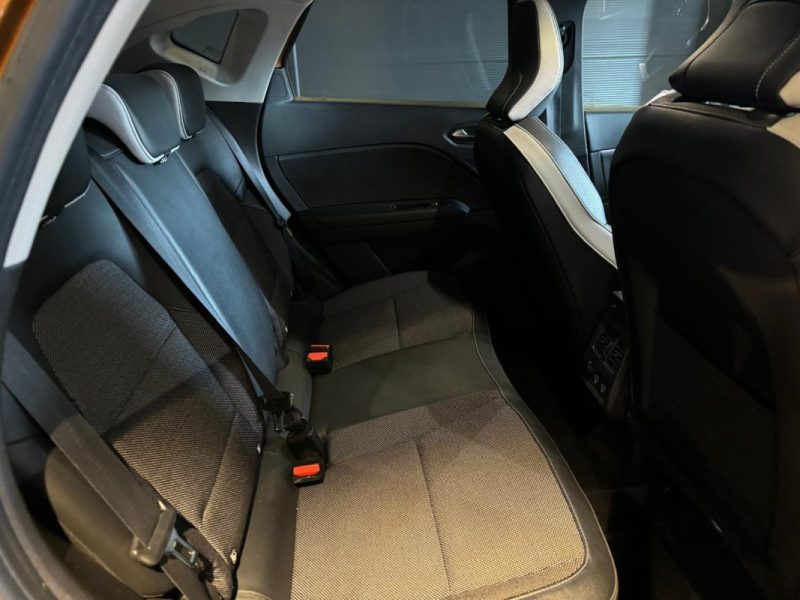 RENAULT CAPTUR 2 1.6 E-TECH 145 INTENS / CAMERA 360° / ECRAN 9.3P / CHARGEUR INDUCTION  2022