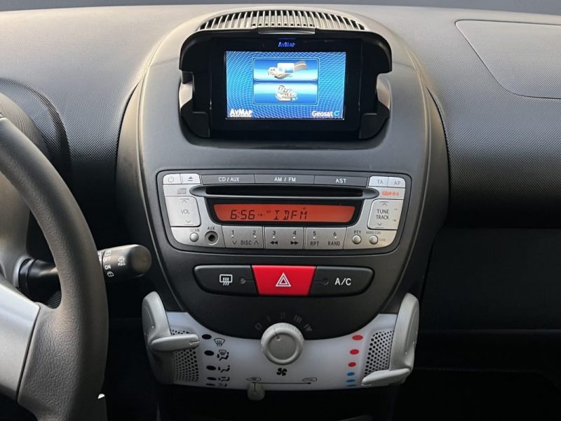 PEUGEOT 107 PHASE 2 NAVTEQ ON BOARD 1.0 68 Cv 1ERE MAIN 411 Kms REELS GPS BLUETOOTH - GARANTIE 1 AN