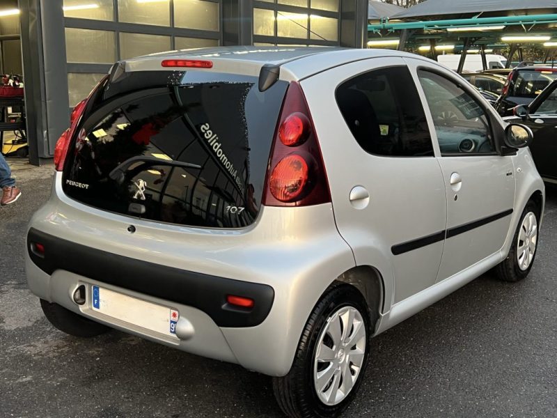PEUGEOT 107 PHASE 2 NAVTEQ ON BOARD 1.0 68 Cv 1ERE MAIN 411 Kms REELS GPS BLUETOOTH - GARANTIE 1 AN