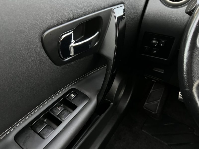 NISSAN QASHQAI PHASE 2 CONNECT EDITION 360 1.6 i 117 Cv 58 300 Km TOIT PANO GPS CAMERA - Garantie1an