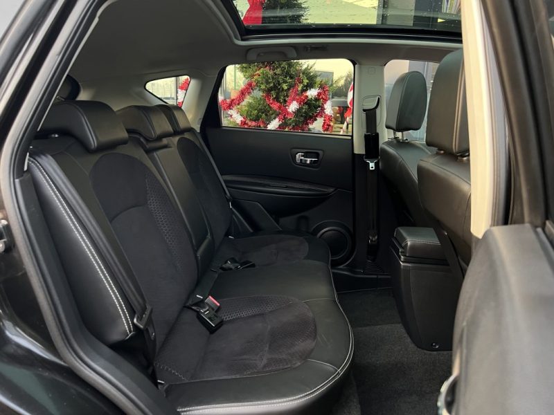 NISSAN QASHQAI PHASE 2 CONNECT EDITION 360 1.6 i 117 Cv 58 300 Km TOIT PANO GPS CAMERA - Garantie1an