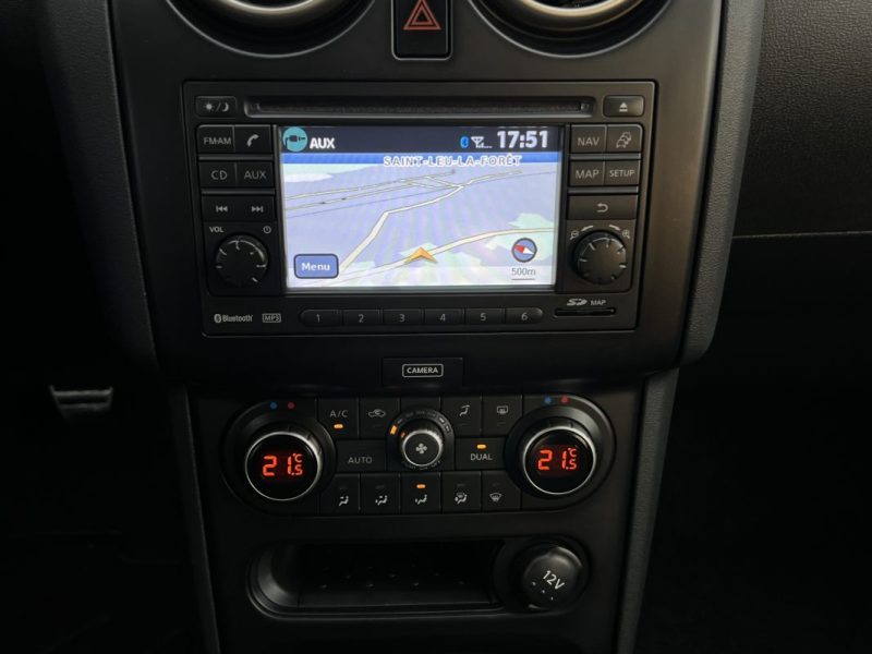 NISSAN QASHQAI PHASE 2 CONNECT EDITION 360 1.6 i 117 Cv 58 300 Km TOIT PANO GPS CAMERA - Garantie1an