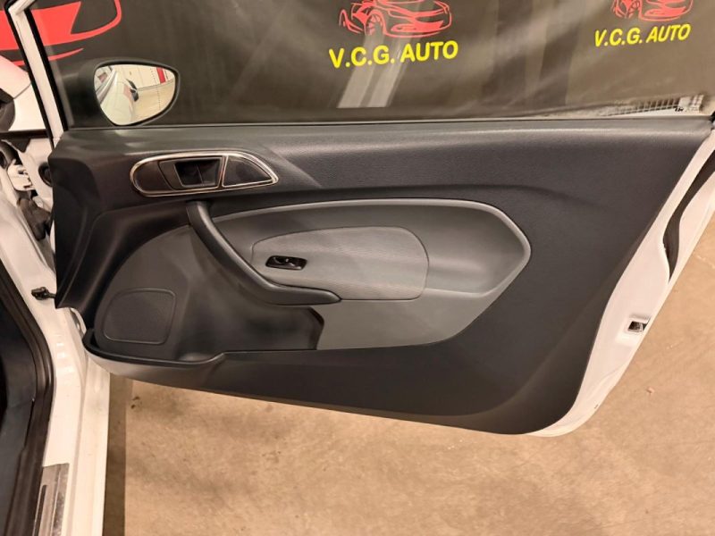 FORD FIESTA 1.4 TDCI 68 AMBIENTE 