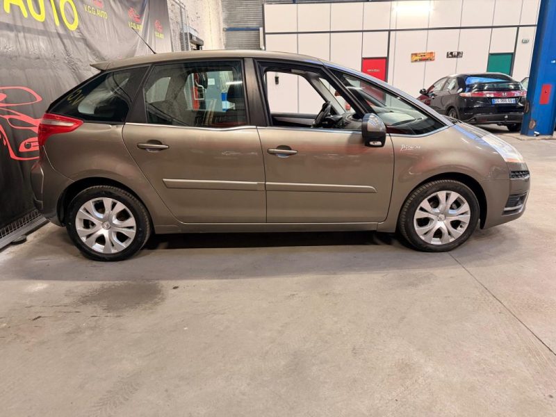 CITROEN C4 PICASSO 1.8i 16V 127ch Dynamique 