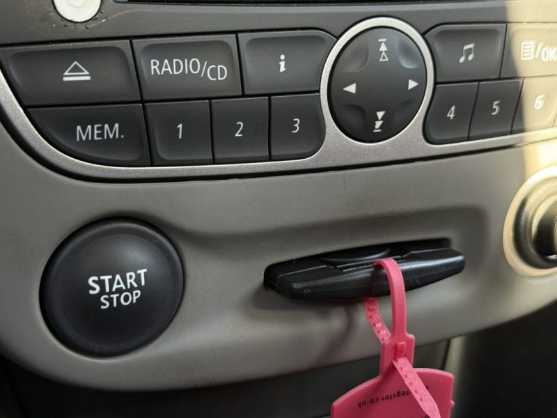 RENAULT MEGANE 1.5 DCI 85 1ÈRE MAIN 