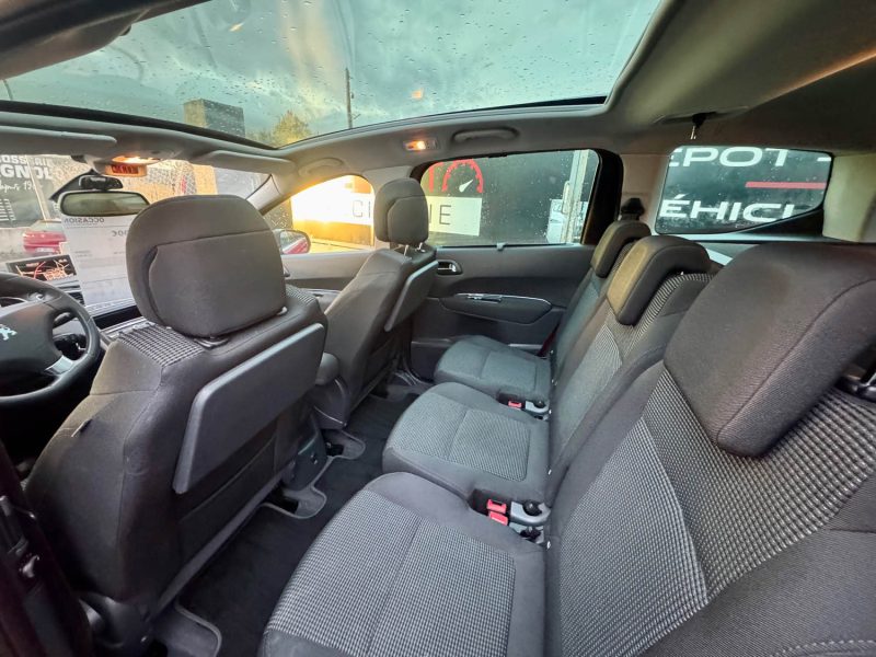 PEUGEOT 5008 1.6 HDI112 FAP ACTIVE 5PL 2011