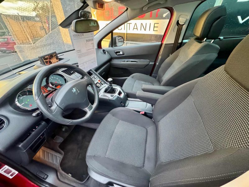 PEUGEOT 5008 1.6 HDI112 FAP ACTIVE 5PL 2011