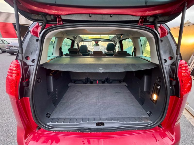 PEUGEOT 5008 1.6 HDI112 FAP ACTIVE 5PL 2011