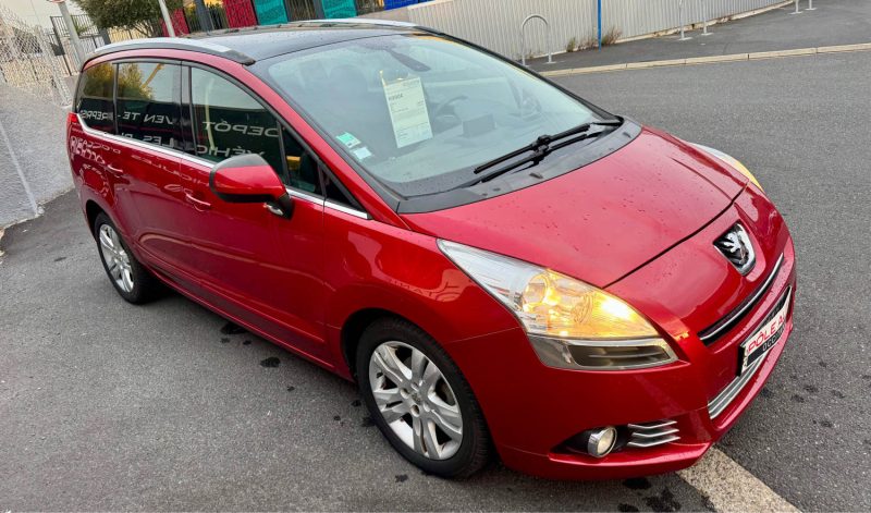 PEUGEOT 5008 1.6 HDI112 FAP ACTIVE 5PL 2011