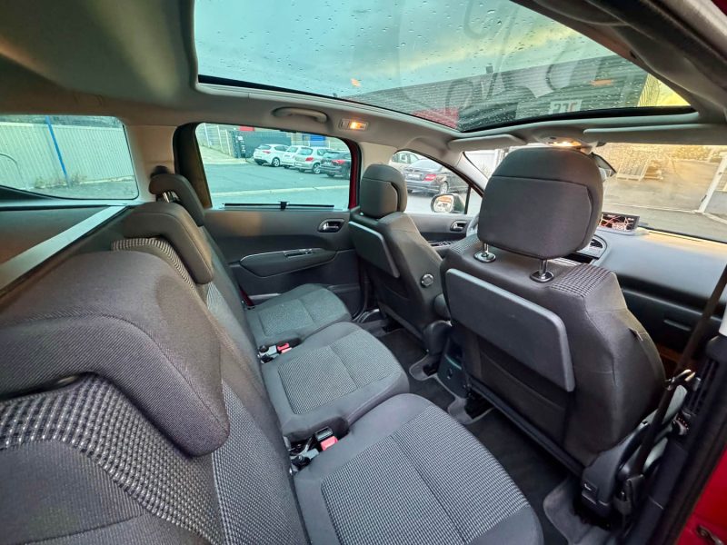 PEUGEOT 5008 1.6 HDI112 FAP ACTIVE 5PL 2011