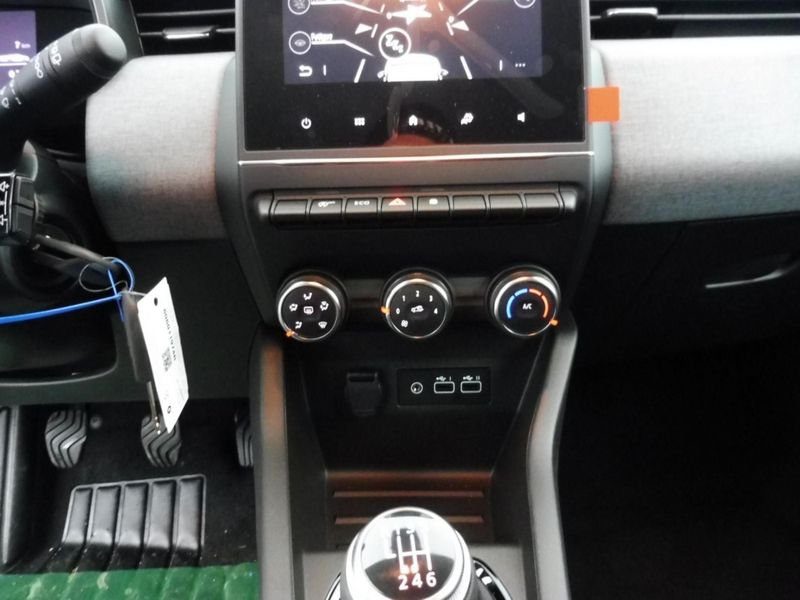 Renault Clio 1.0 tce 90ch generation - 25