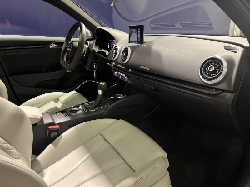 AUDI RS3  SPORTBACK 2.5 TFSI 400 S TRONIC 7 QUATTRO / TOIT OUVRANT / ENTRETIEN COMPLET AUDI 