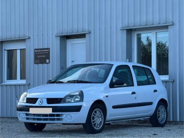 RENAULT CLIO AUTHENTIQUE 1.2  60CV 123000KM 2002