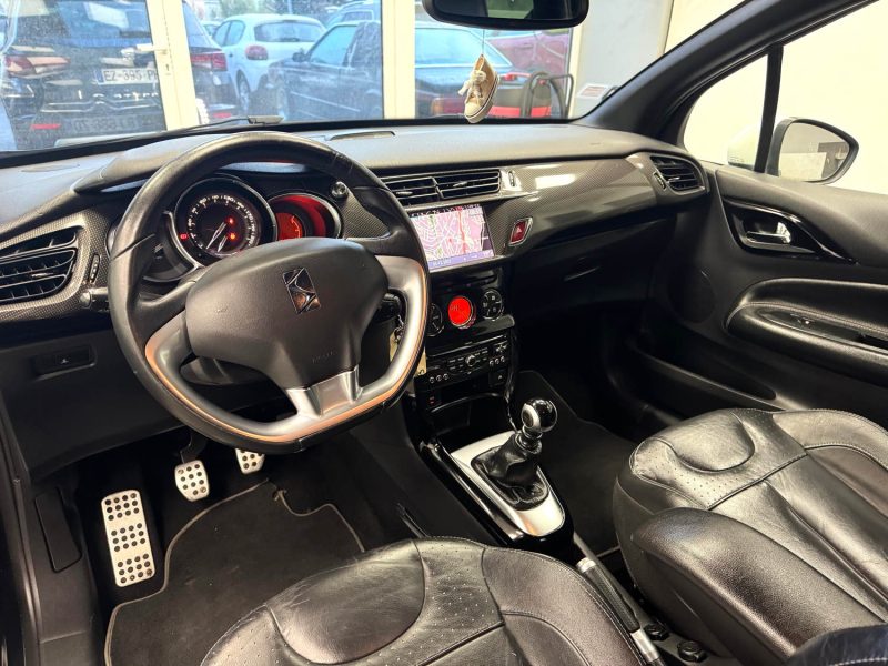 CITROEN DS3 1.6 THP 155 SPORT CHIC 2011