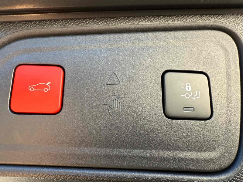 PEUGEOT 3008 II 1.5 BLUEHDI 130CH S&S GT EAT8 37MKM