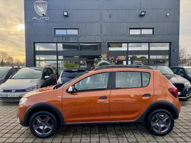 DACIA SANDERO 0.9 TCE 90CH LAURÉATE EXPLORER 2017