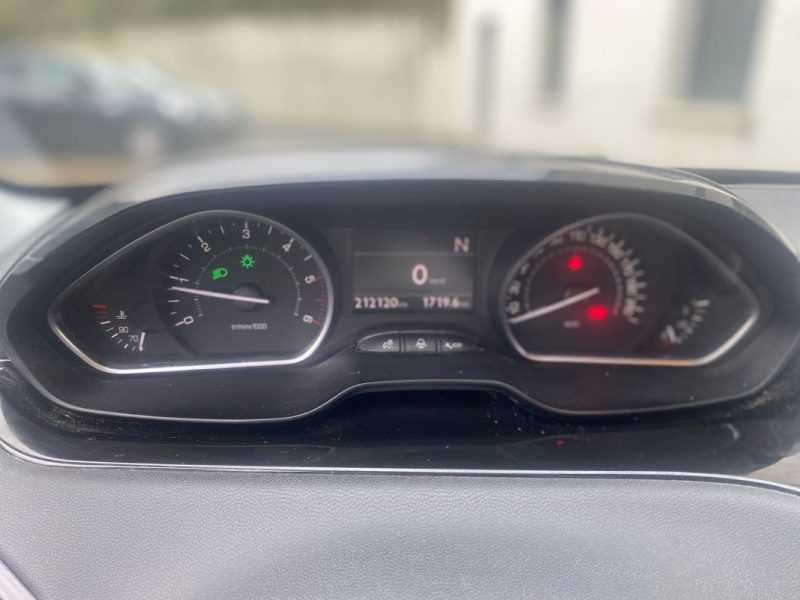 PEUGEOT 208  1.4 E-HDI 68 ACTIVE BMP 2012