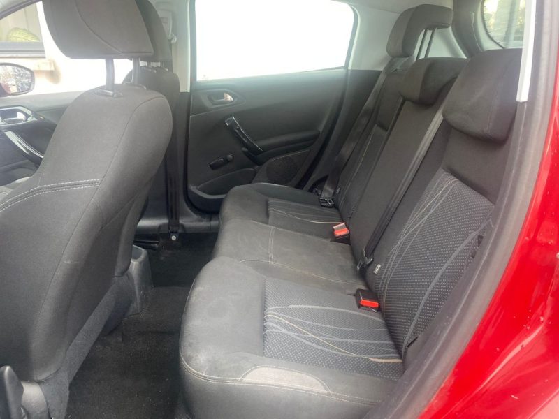 PEUGEOT 208  1.4 E-HDI 68 ACTIVE BMP 2012